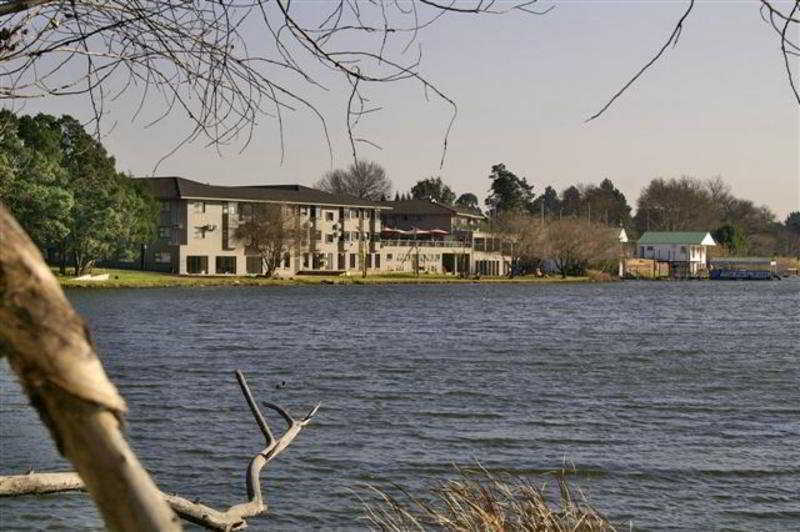 The Lakes Hotel & Conference Centre Бенони Экстерьер фото